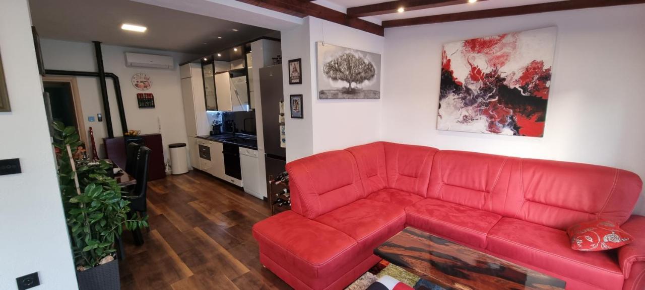 Luxurious Three Bedrooms Apartment With Two Terraces Kastela Exterior photo